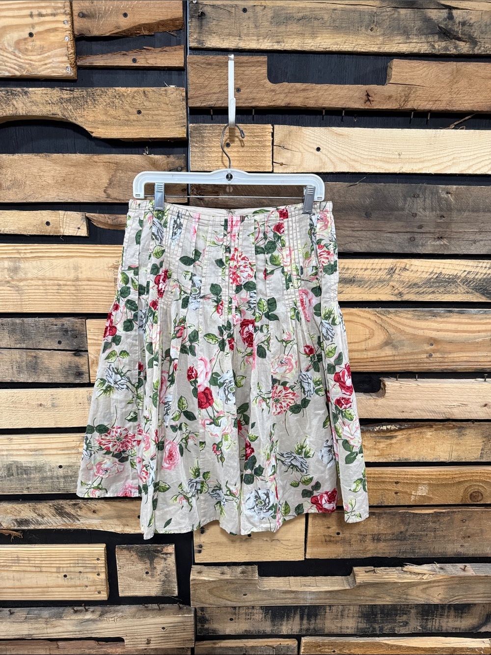Cabi Skirt Womens 8 Rose Garden Beige Floral Fit & Flair Bohemian Skirt‎